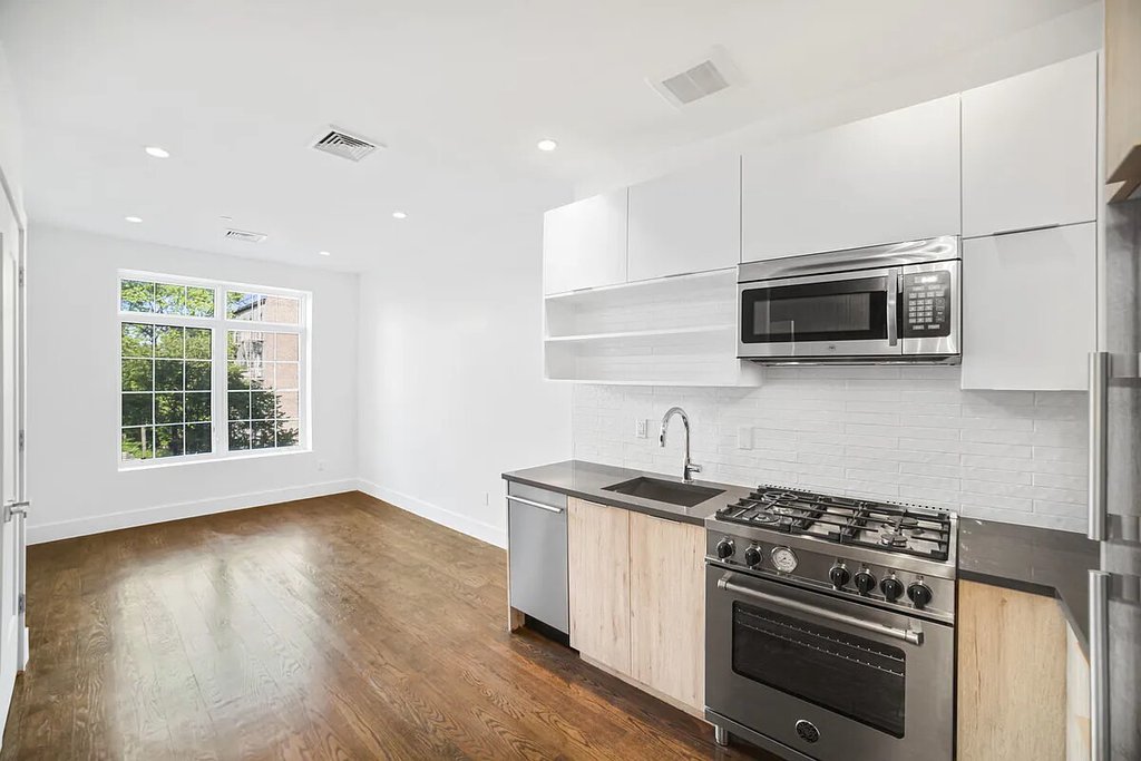 341 Nostrand Avenue, Unit 302D