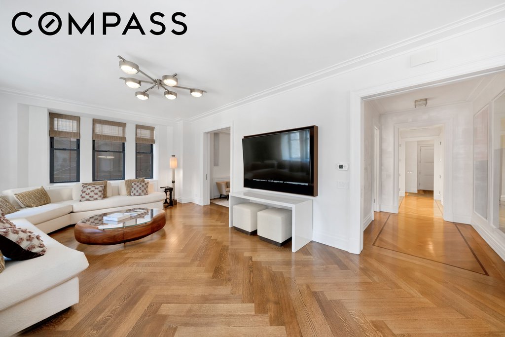 235 West 75th Street, Unit 423 photo 3