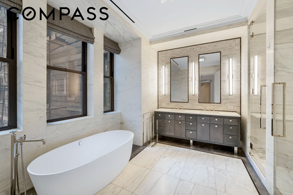 235 West 75th Street, Unit 423 photo 10
