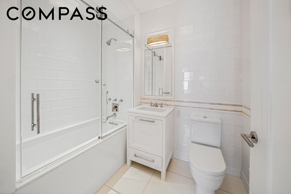 235 West 75th Street, Unit 423 photo 13