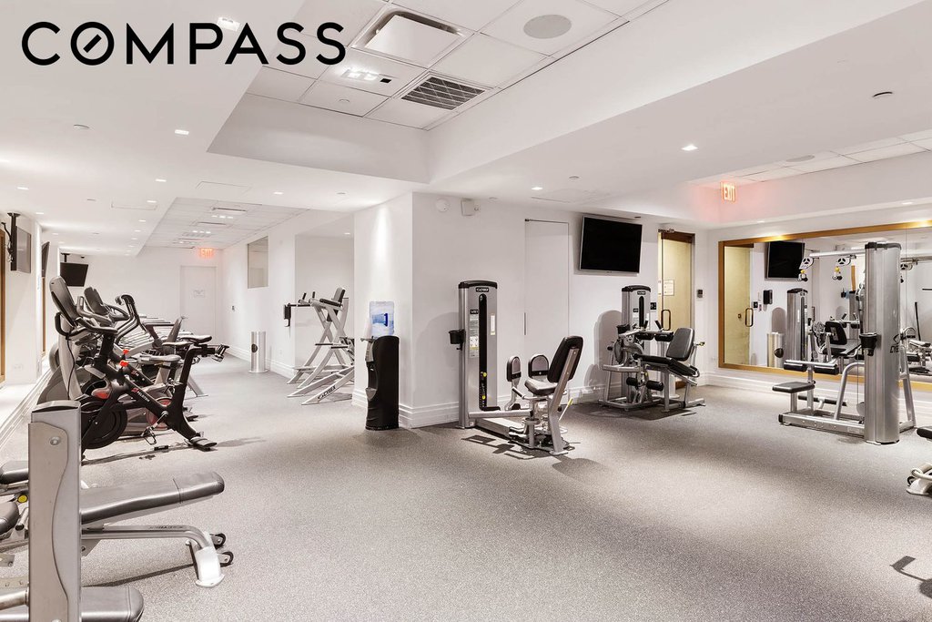 235 West 75th Street, Unit 423 photo 21