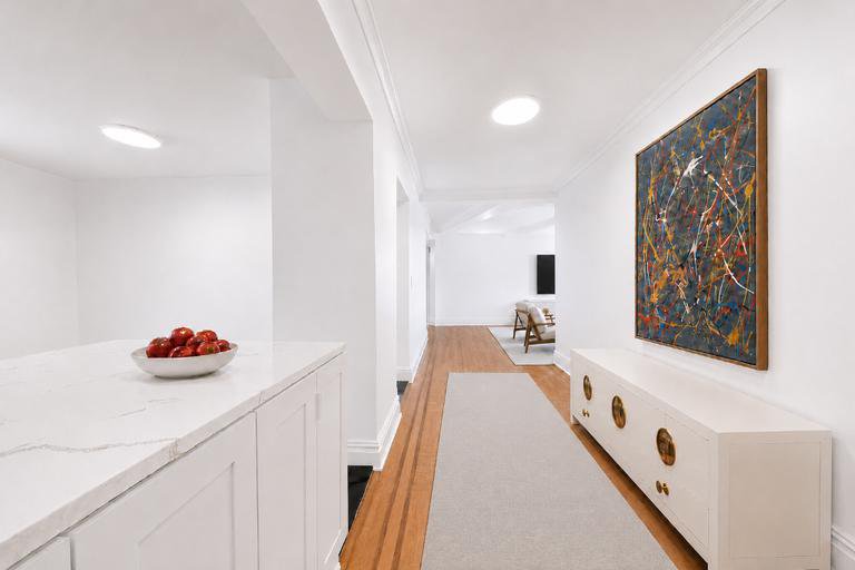 98 Riverside Drive, Unit 14C photo 3