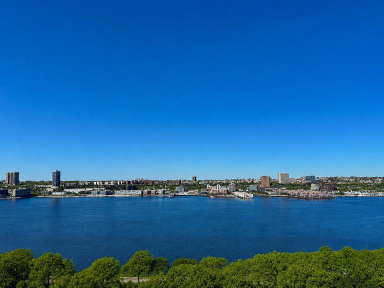 98 Riverside Drive, Unit 14C photo 17