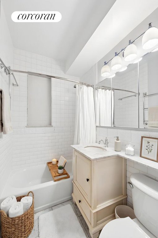 440 East 62nd Street, Unit 9F photo 9