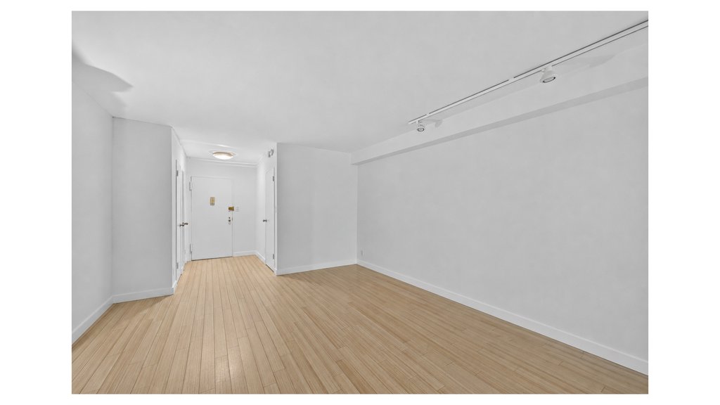 405 East 63rd Street, Unit 2B photo 2