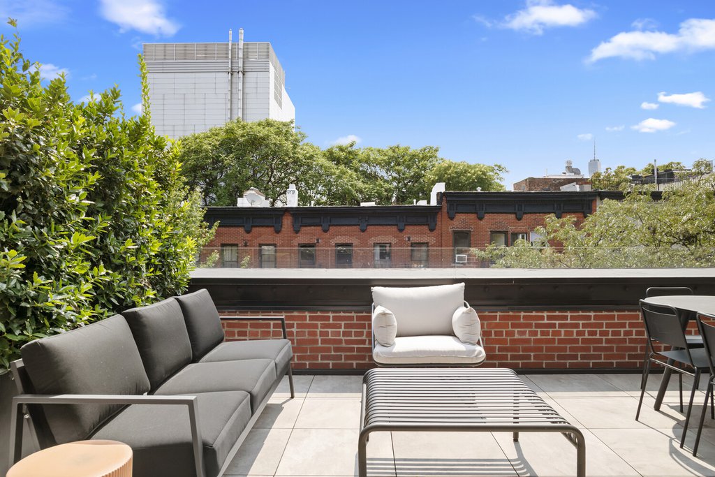 313 East 6th Street, Unit PENTHOUSE photo 23
