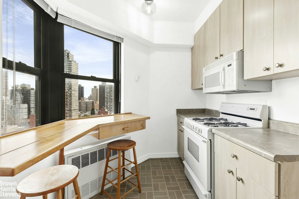 201 East 83rd Street, Unit 19A photo 10