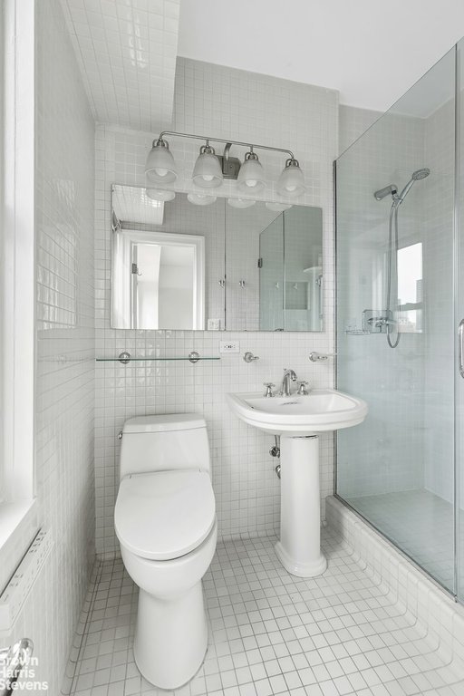 201 East 83rd Street, Unit 19A photo 13