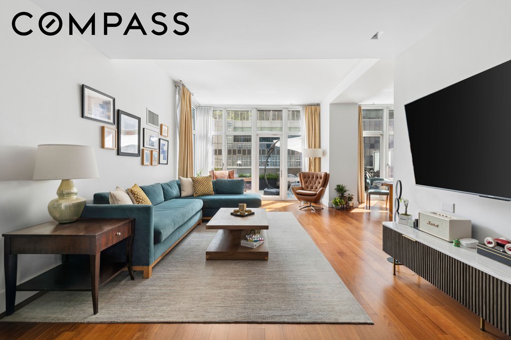 555 West 59th Street, Unit TH3C photo 2
