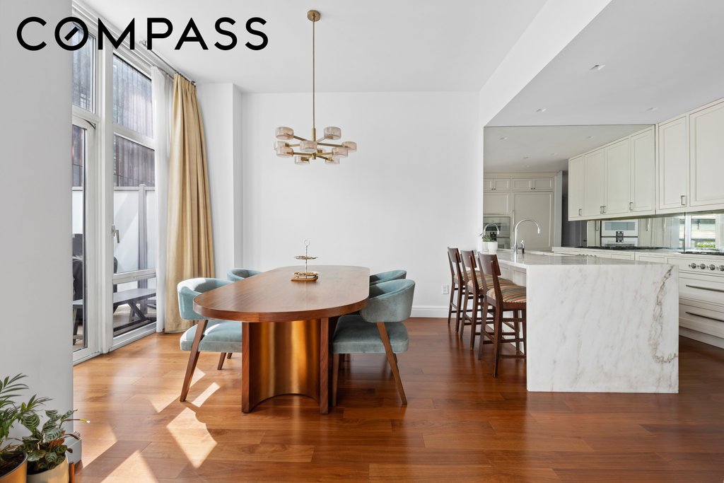 555 West 59th Street, Unit TH3C photo 3