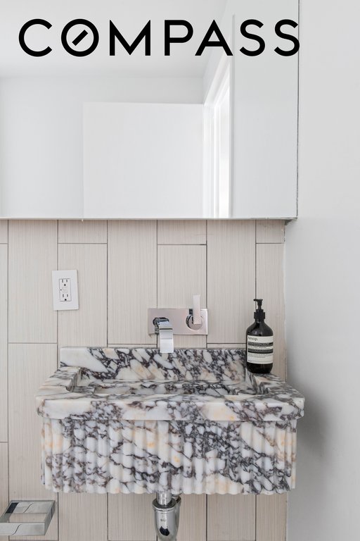 555 West 59th Street, Unit TH3C photo 6