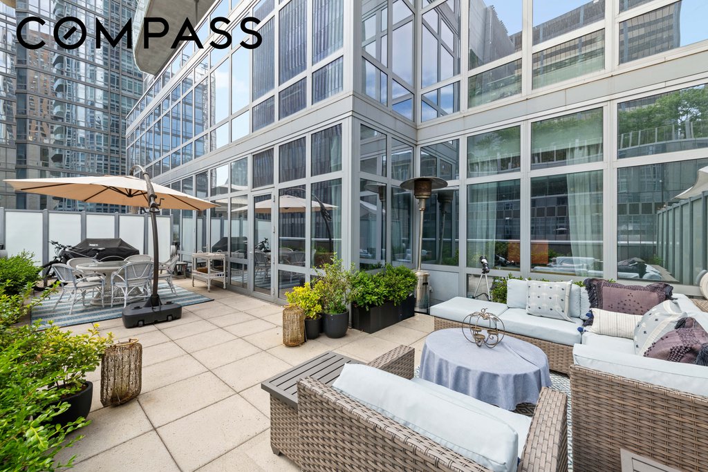 555 West 59th Street, Unit TH3C photo 13