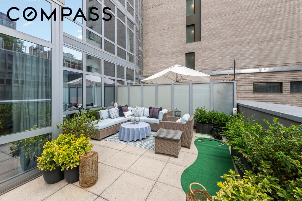 555 West 59th Street, Unit TH3C photo 14