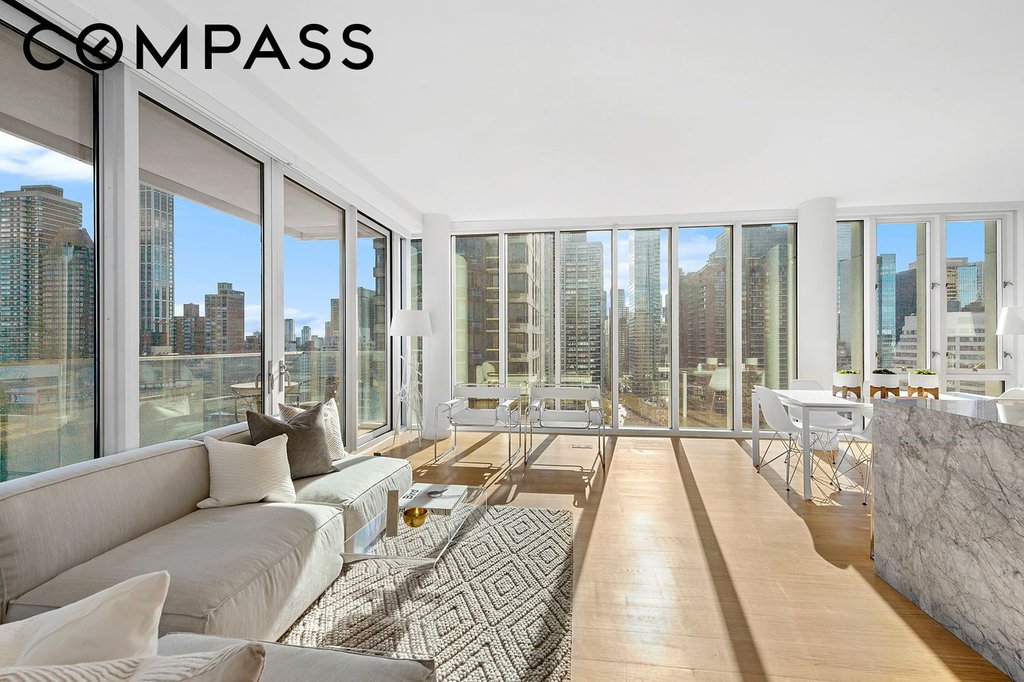 301 East 61st Street, Unit 16A photo 2