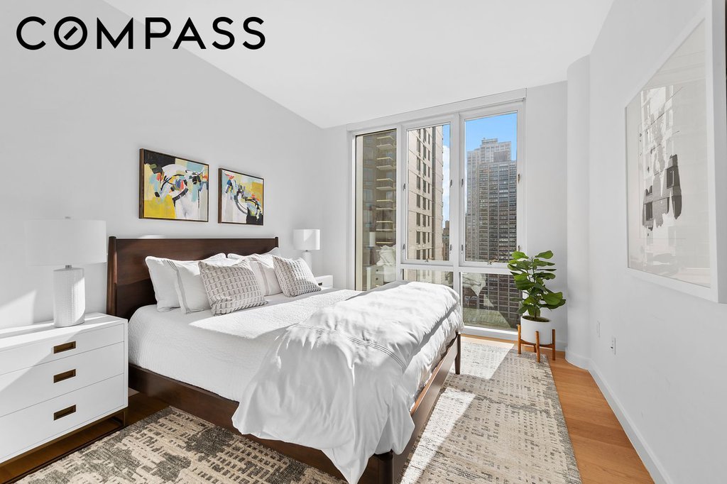 301 East 61st Street, Unit 16A photo 14
