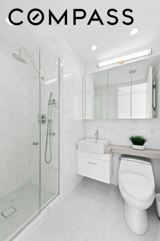 301 East 61st Street, Unit 16A photo 15
