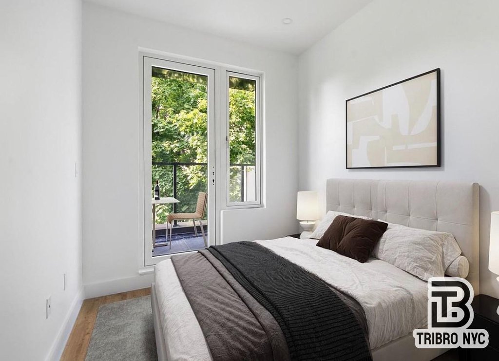 463 Lexington Avenue, Unit 4 photo 6