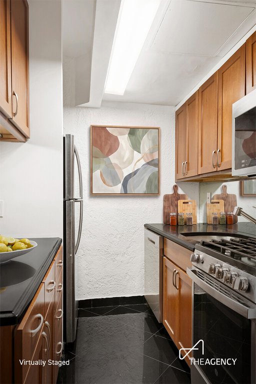 425 East 78th Street, Unit 1B photo 4
