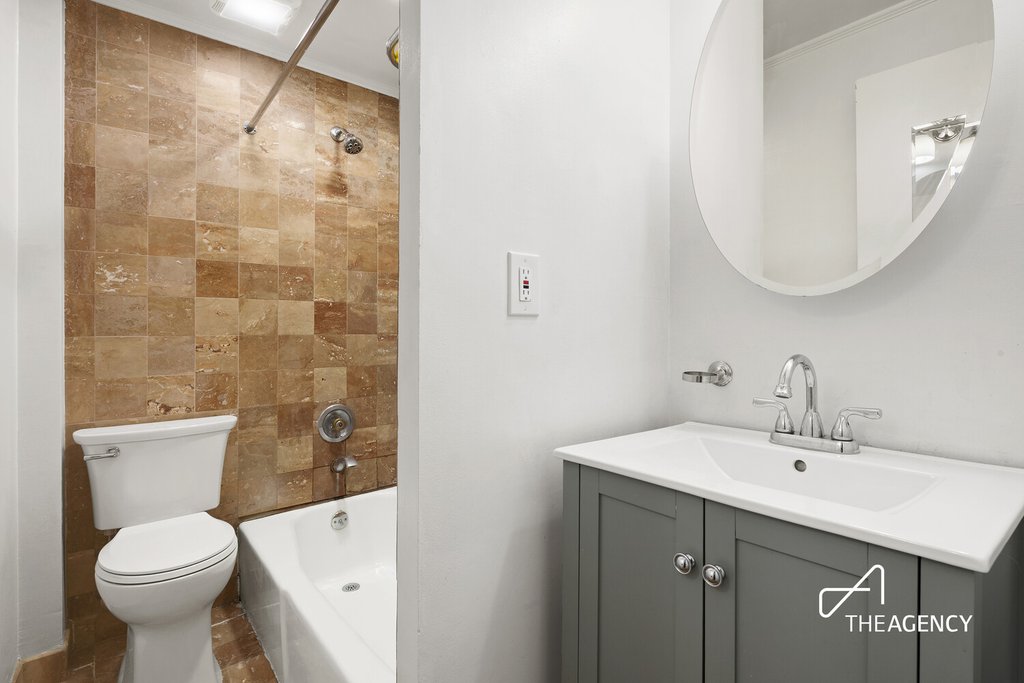 425 East 78th Street, Unit 1B photo 9