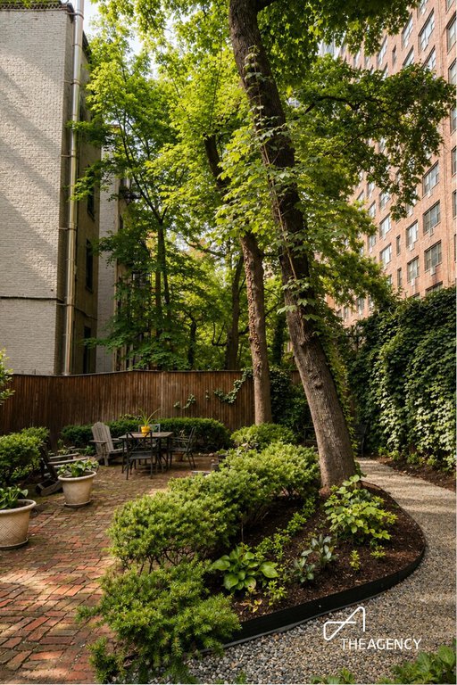 425 East 78th Street, Unit 1B photo 10