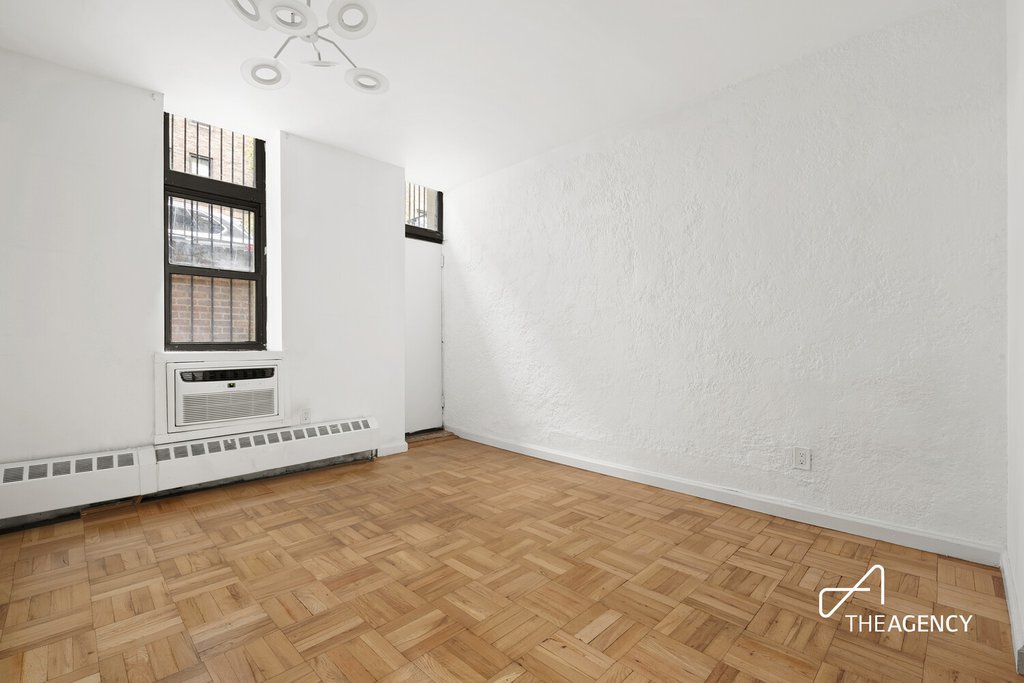 425 East 78th Street, Unit 1B photo 6