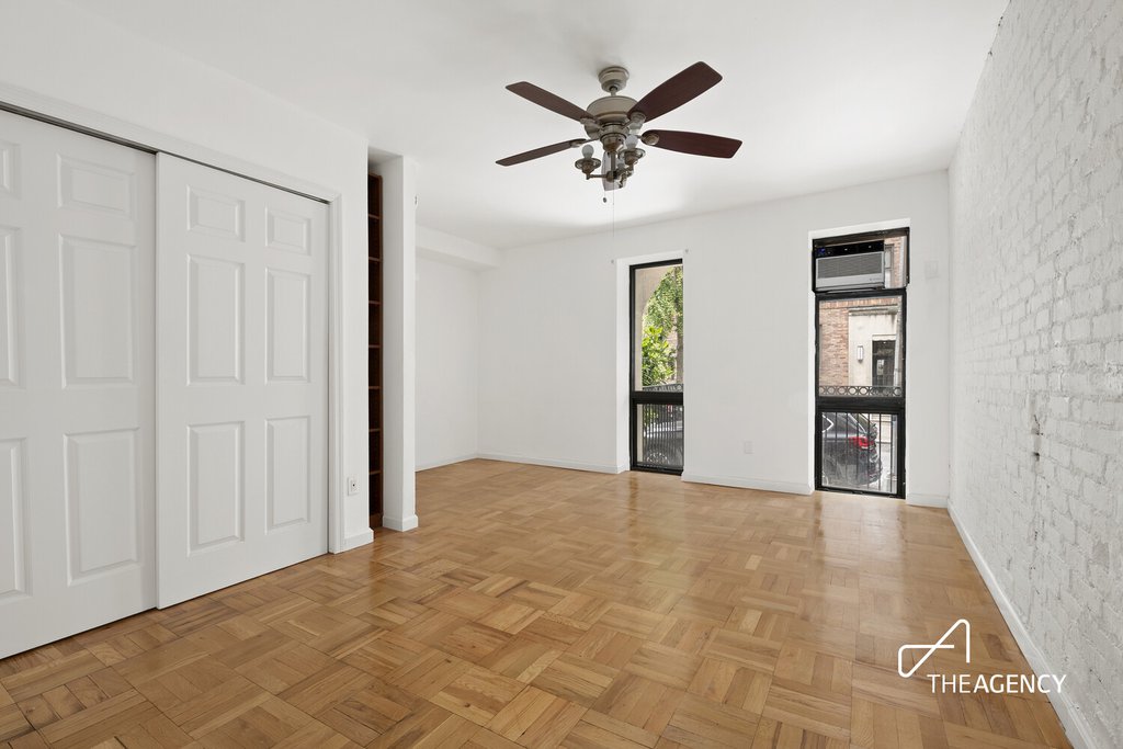 425 East 78th Street, Unit 1B photo 14