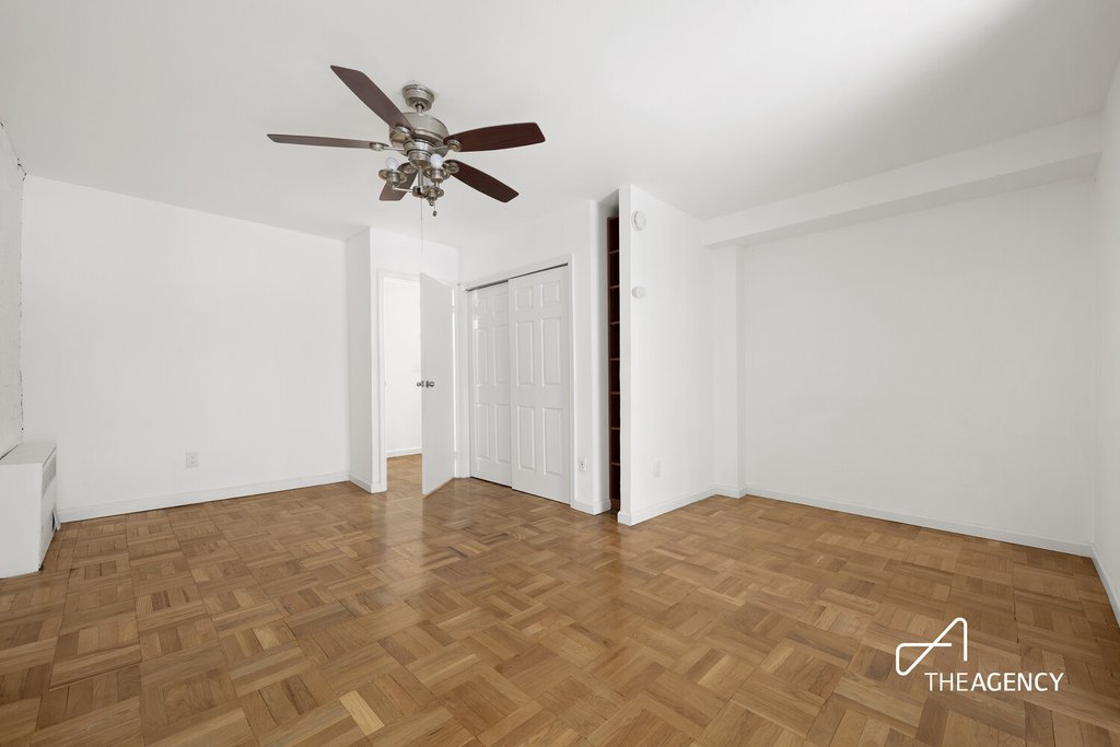 425 East 78th Street, Unit 1B photo 16