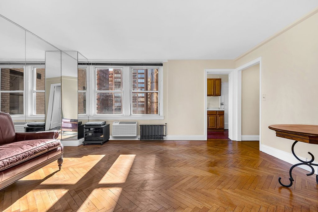 400 East 59th Street, Unit 8F photo 4