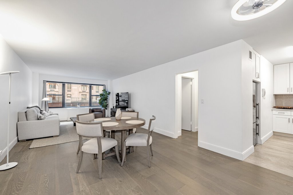 77 West 55th Street, Unit 2HH