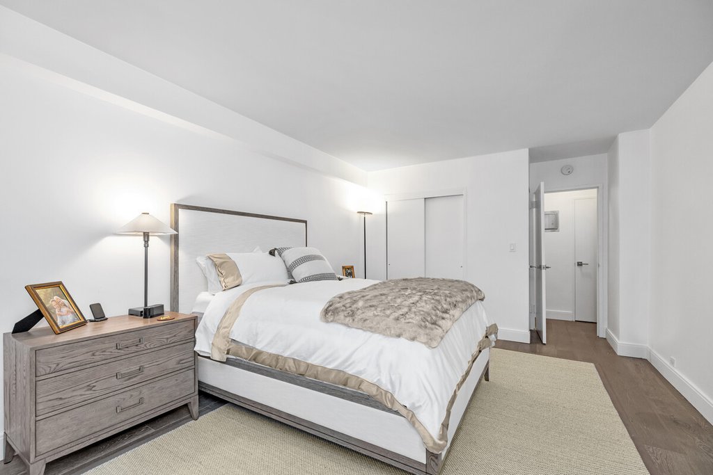 77 West 55th Street, Unit 2HH photo 5