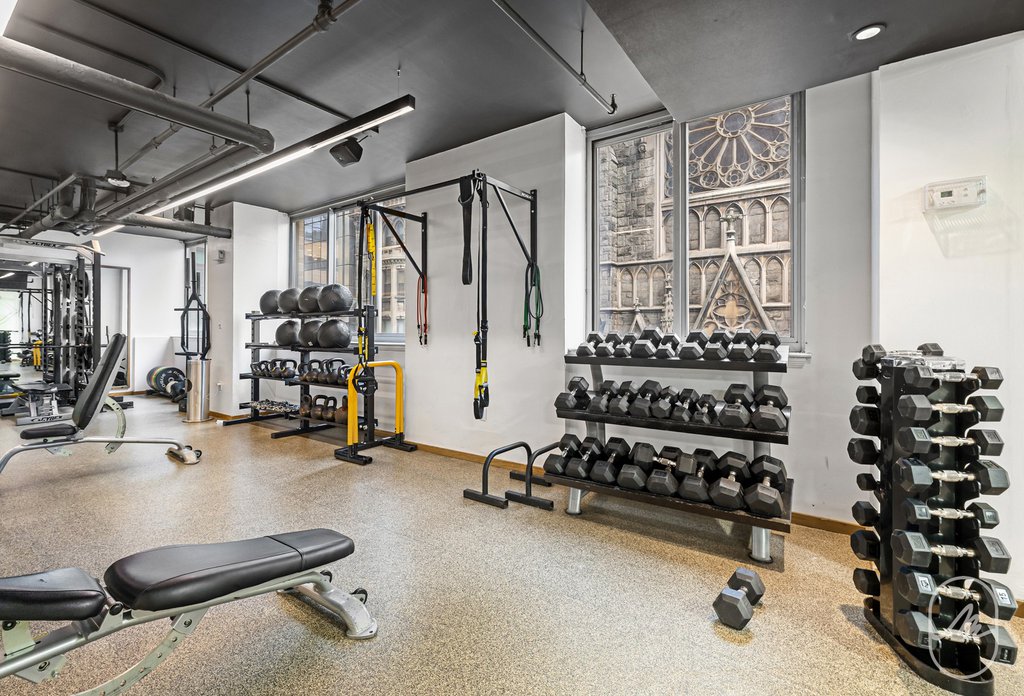 561 Tenth Avenue, Unit 5G photo 23