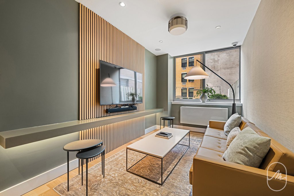 561 Tenth Avenue, Unit 5G photo 24