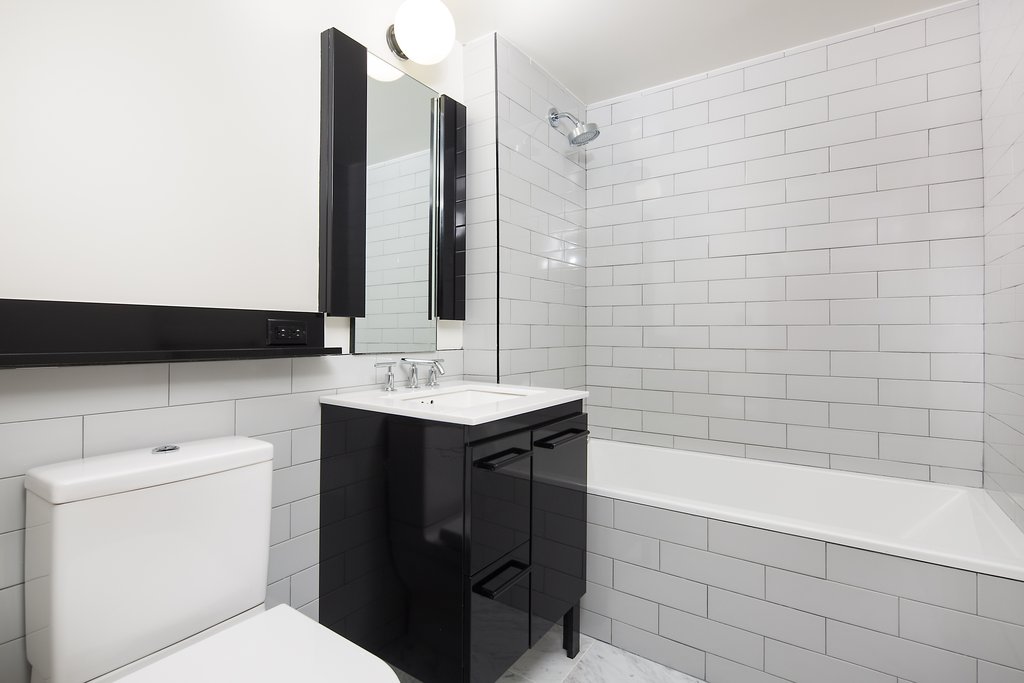 101 East 10th Street, Unit 2E photo 2