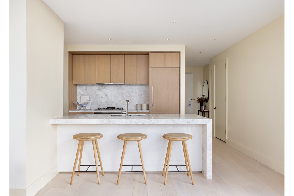 501 Third Avenue, Unit 21A photo 3