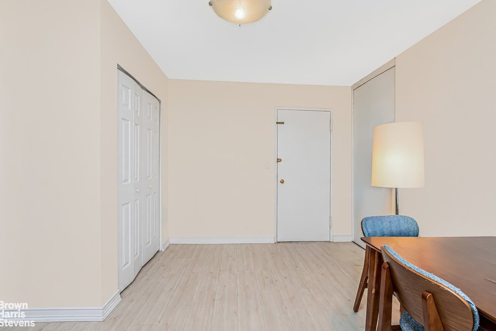 5900 Arlington Avenue, Unit 4G