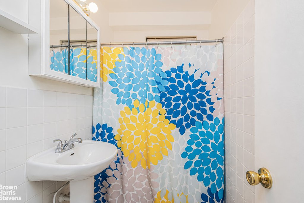 5900 Arlington Avenue, Unit 4G photo 7
