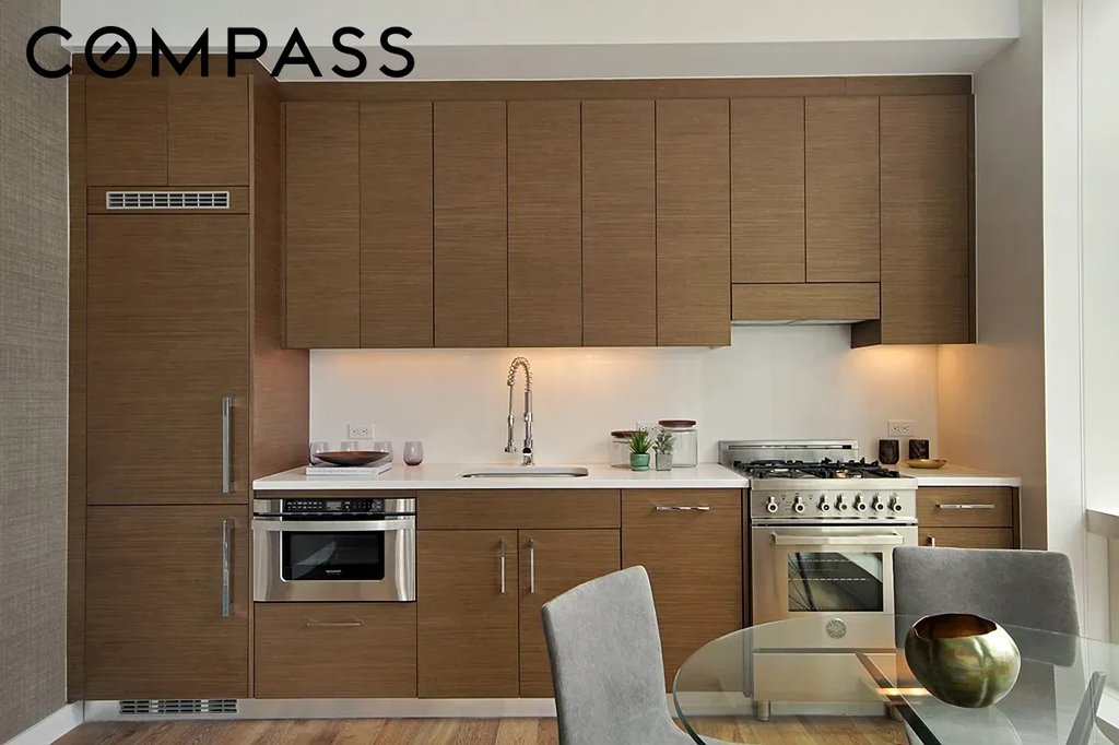 325 Lexington Avenue, Unit 10D photo 4