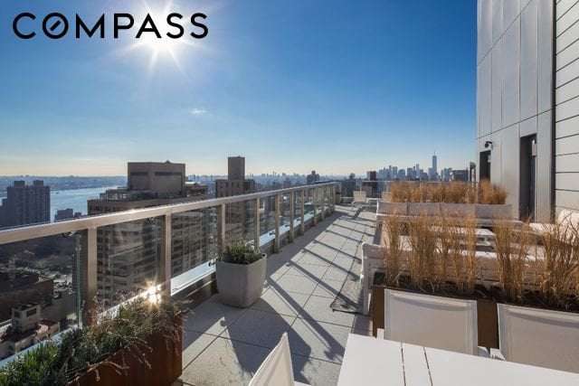 325 Lexington Avenue, Unit 10D photo 11
