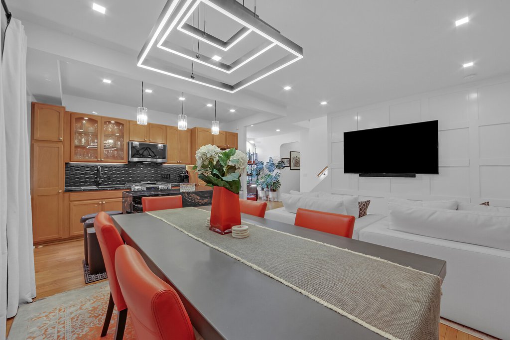 251 Seaman Avenue, Unit 2D/3D photo 3