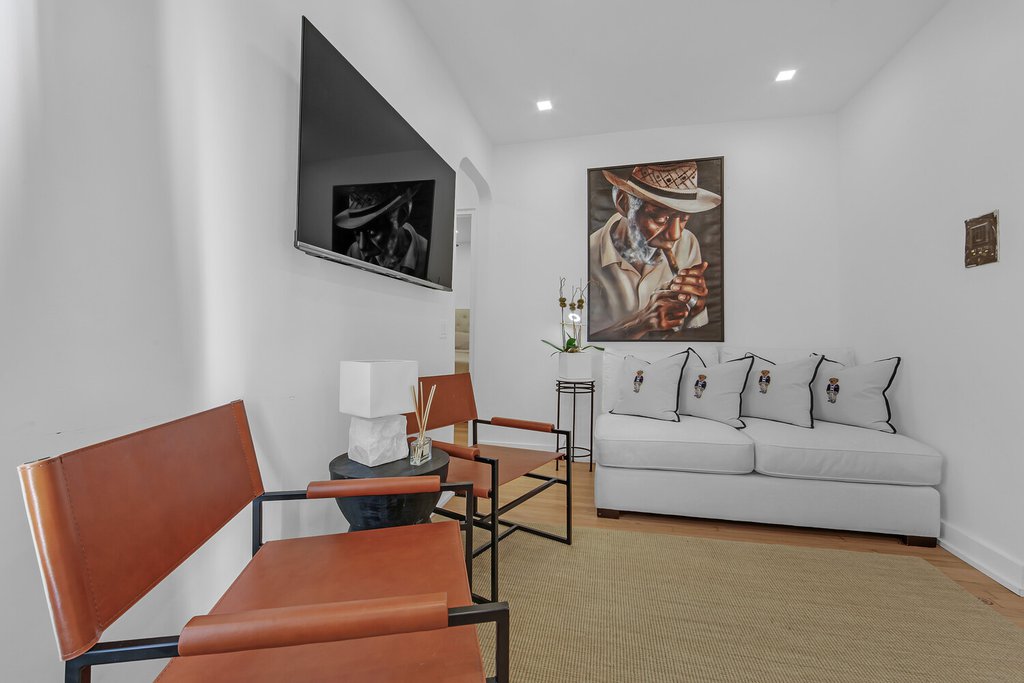 251 Seaman Avenue, Unit 2D/3D photo 10