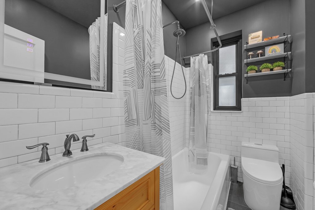 251 Seaman Avenue, Unit 2D/3D photo 15