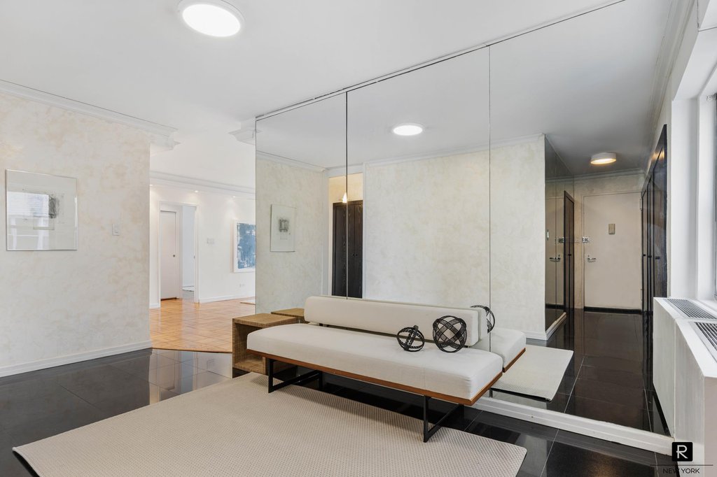 400 East 56th Street, Unit 37D photo 4