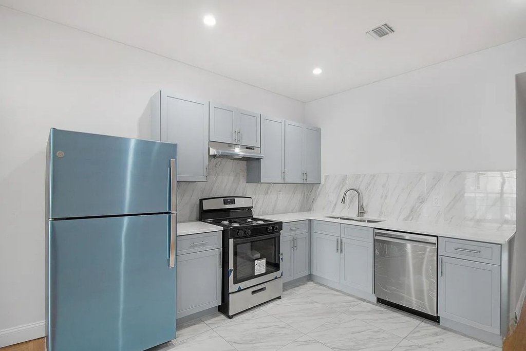 2708 Glenwood Road, Unit 3 photo 4