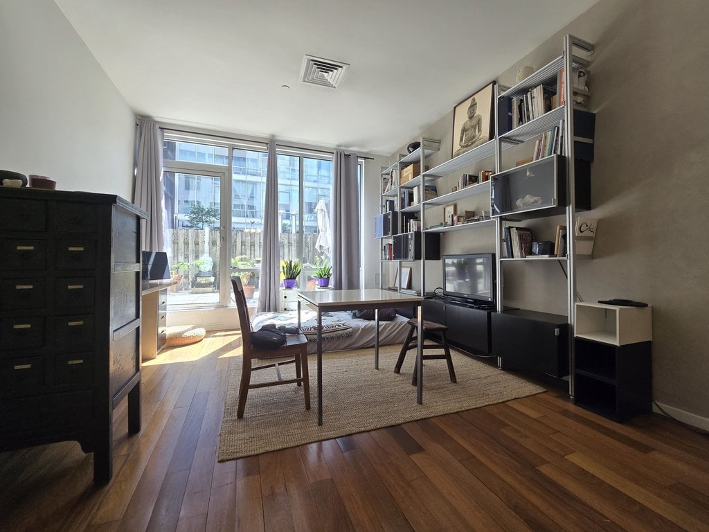 170 North 11th Street, Unit 2A