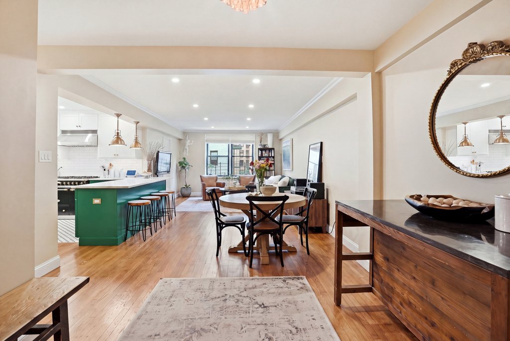 30 East 9th Street, Unit 5N photo 2