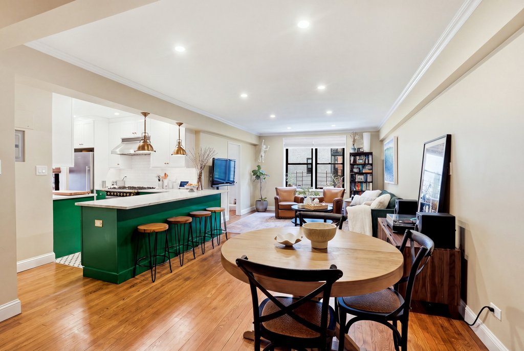 30 East 9th Street, Unit 5N photo 3