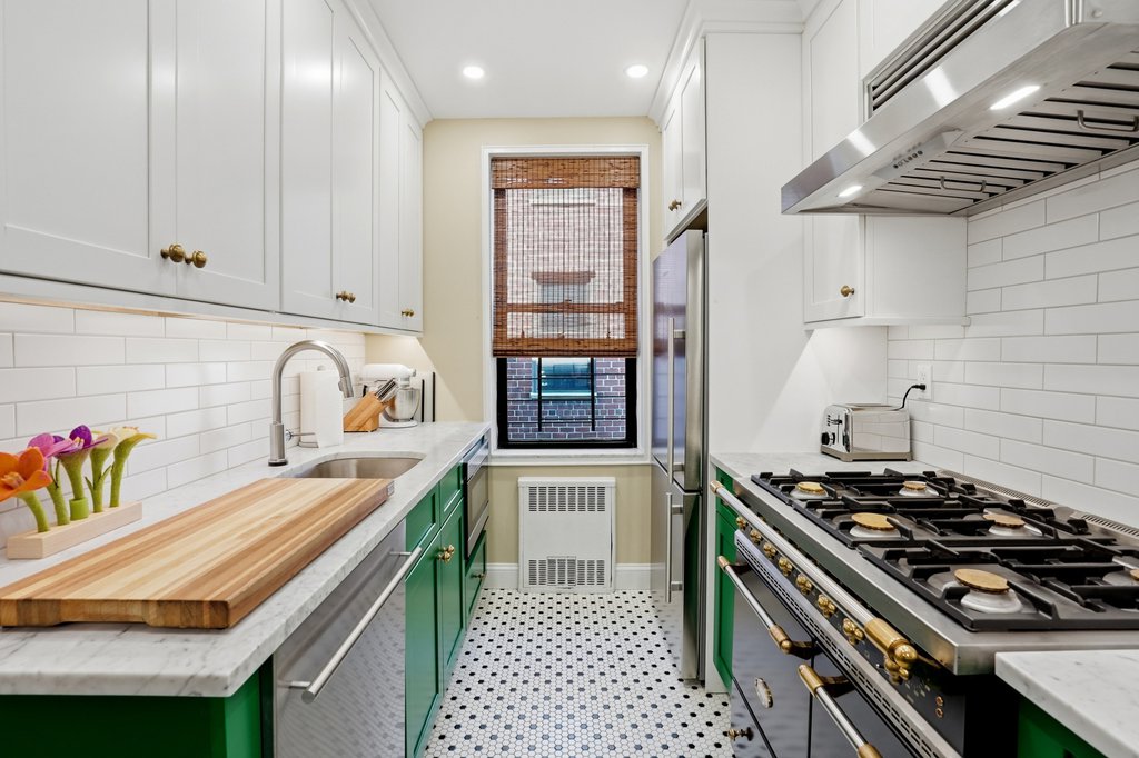 30 East 9th Street, Unit 5N photo 7
