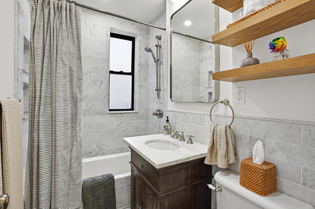 30 East 9th Street, Unit 5N photo 12