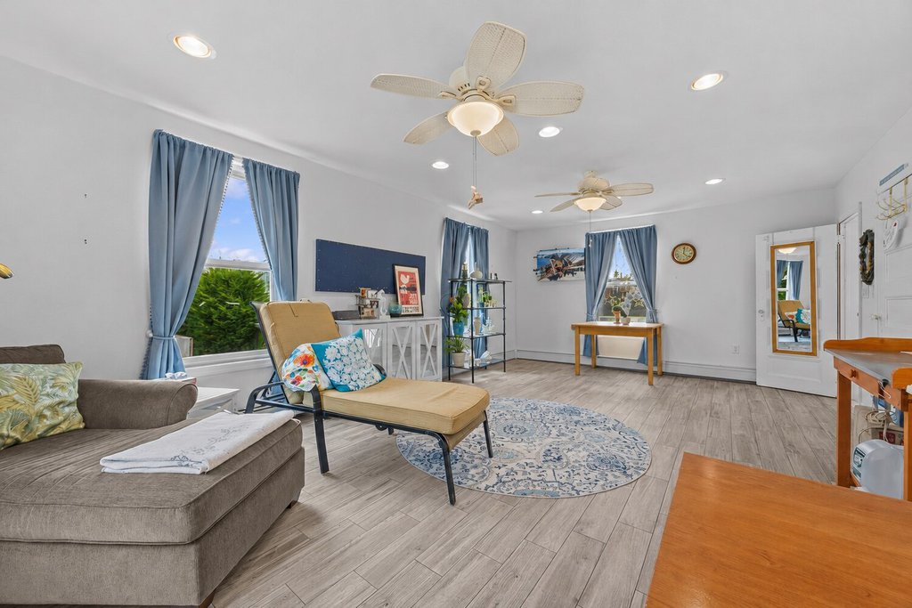 190 Beach 137th Street – For Sale photo 17
