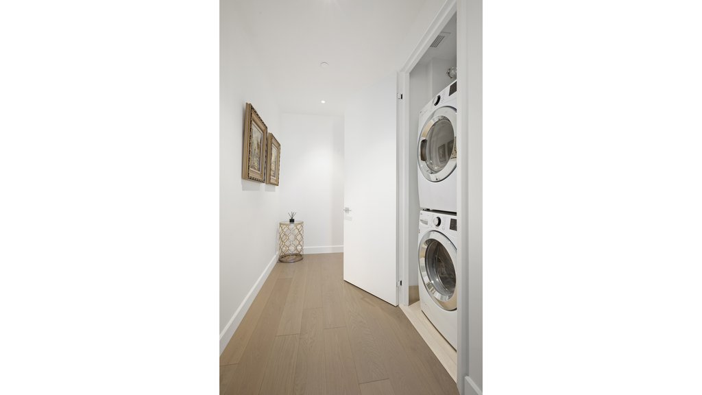 15 Hudson Yards, Unit 33H photo 8